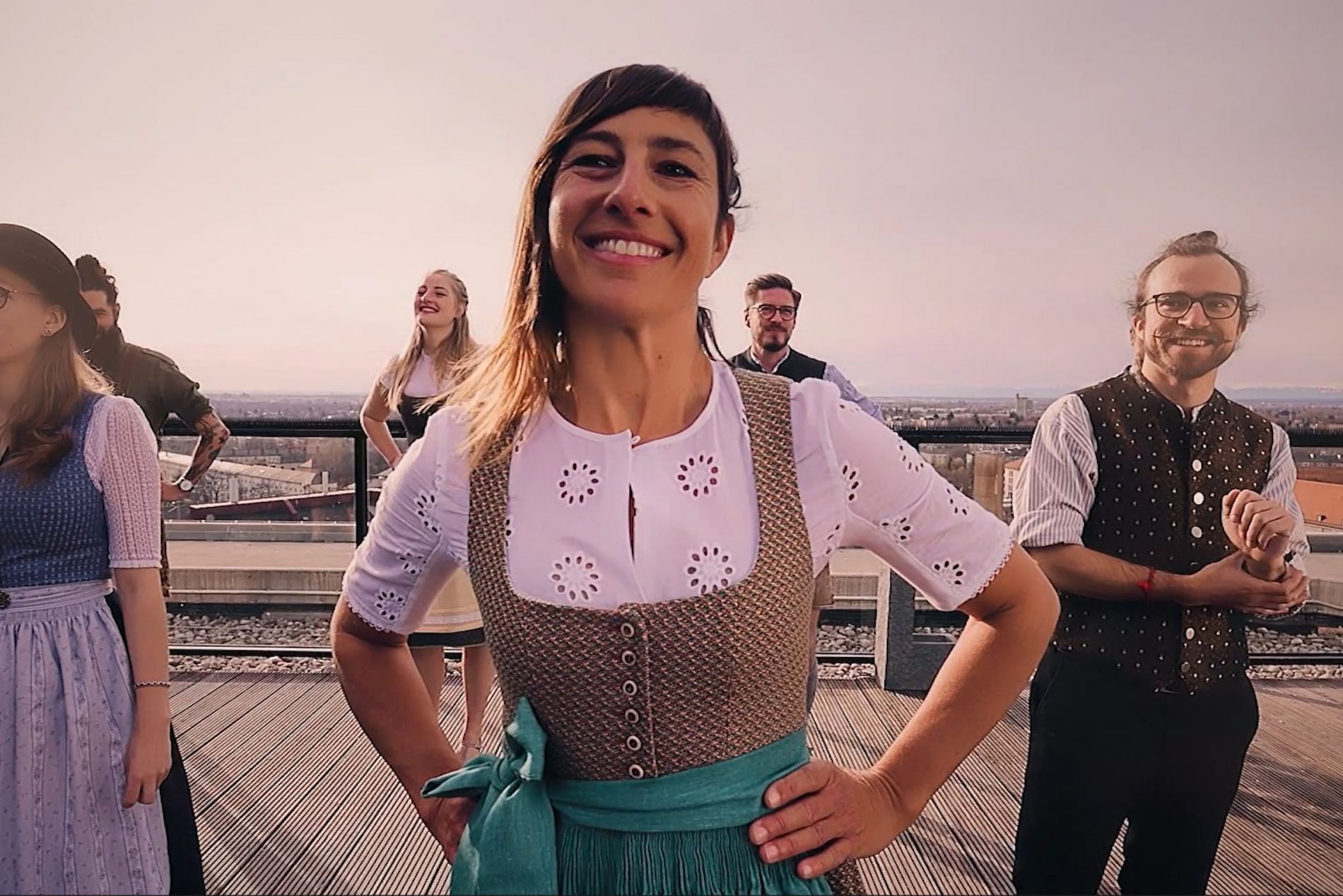 tanzvideo1 (1) Tanzmeisterin und Bayern-Botschafterin Katharina Mayer