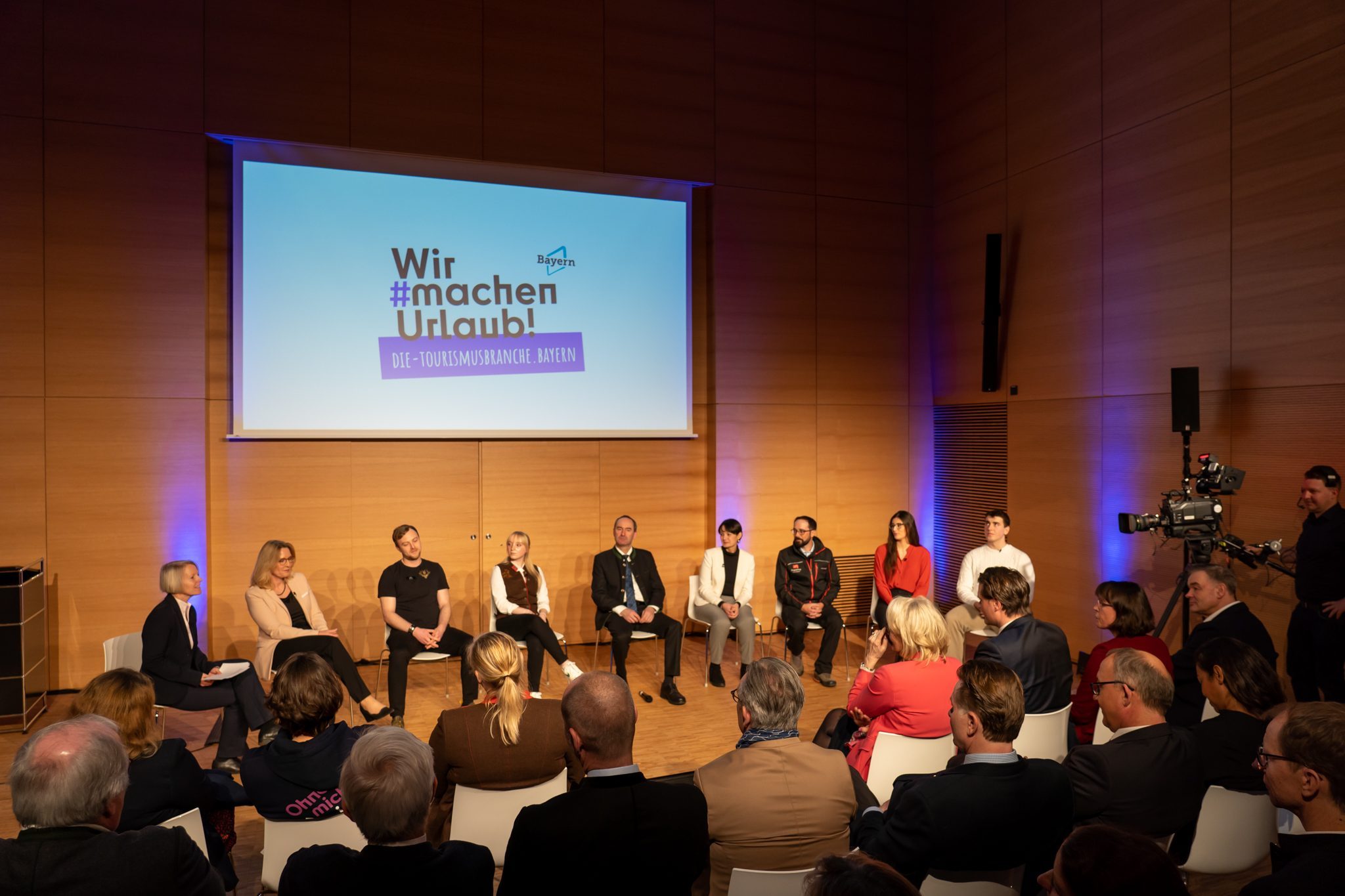 Pressekonferenz zur Imagekampagne "Wir machen Urlaub"